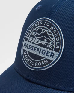 Odyssey Trucker Kappe - Tiefes Marineblau