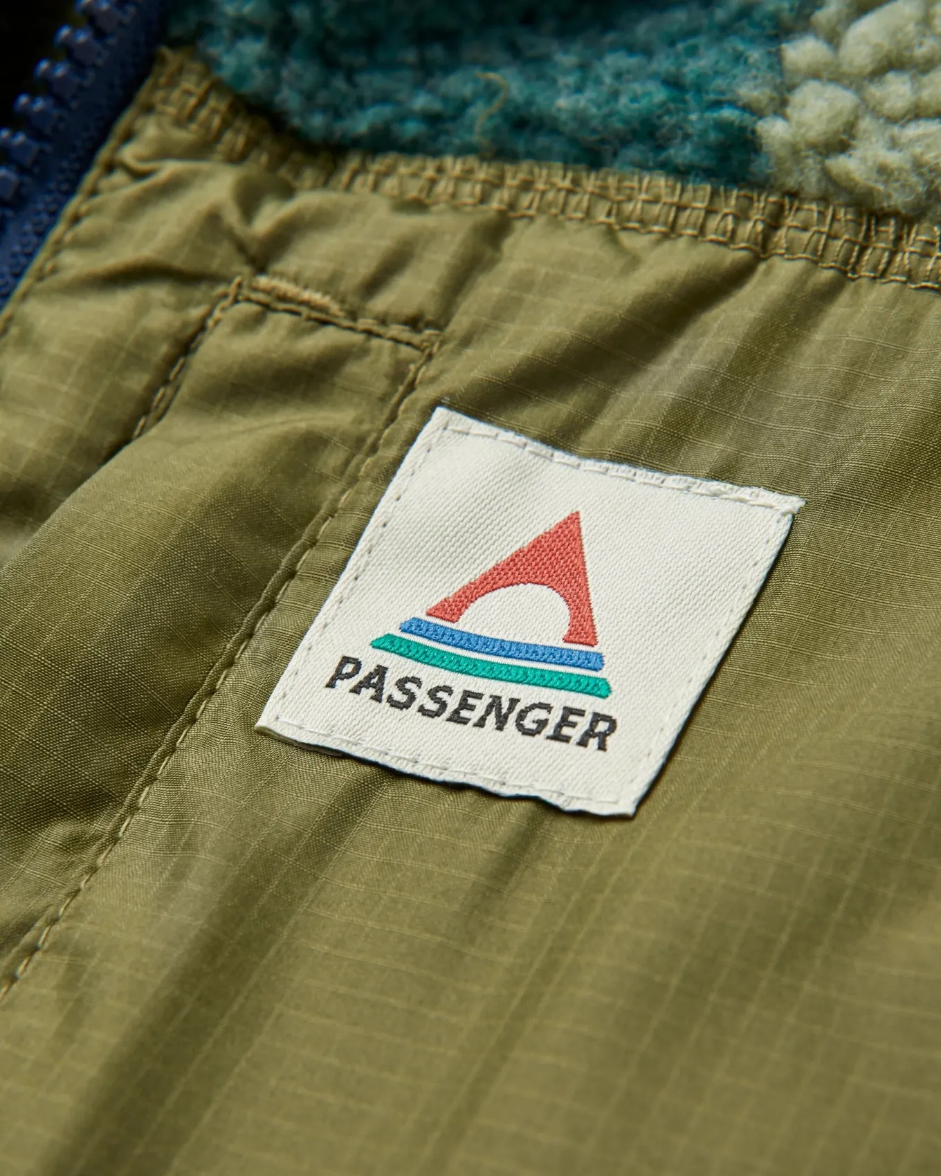 Offroad Recycelter Sherpa-Fleece mit halbem Reißverschluss - Alpen-Tarnung Khaki