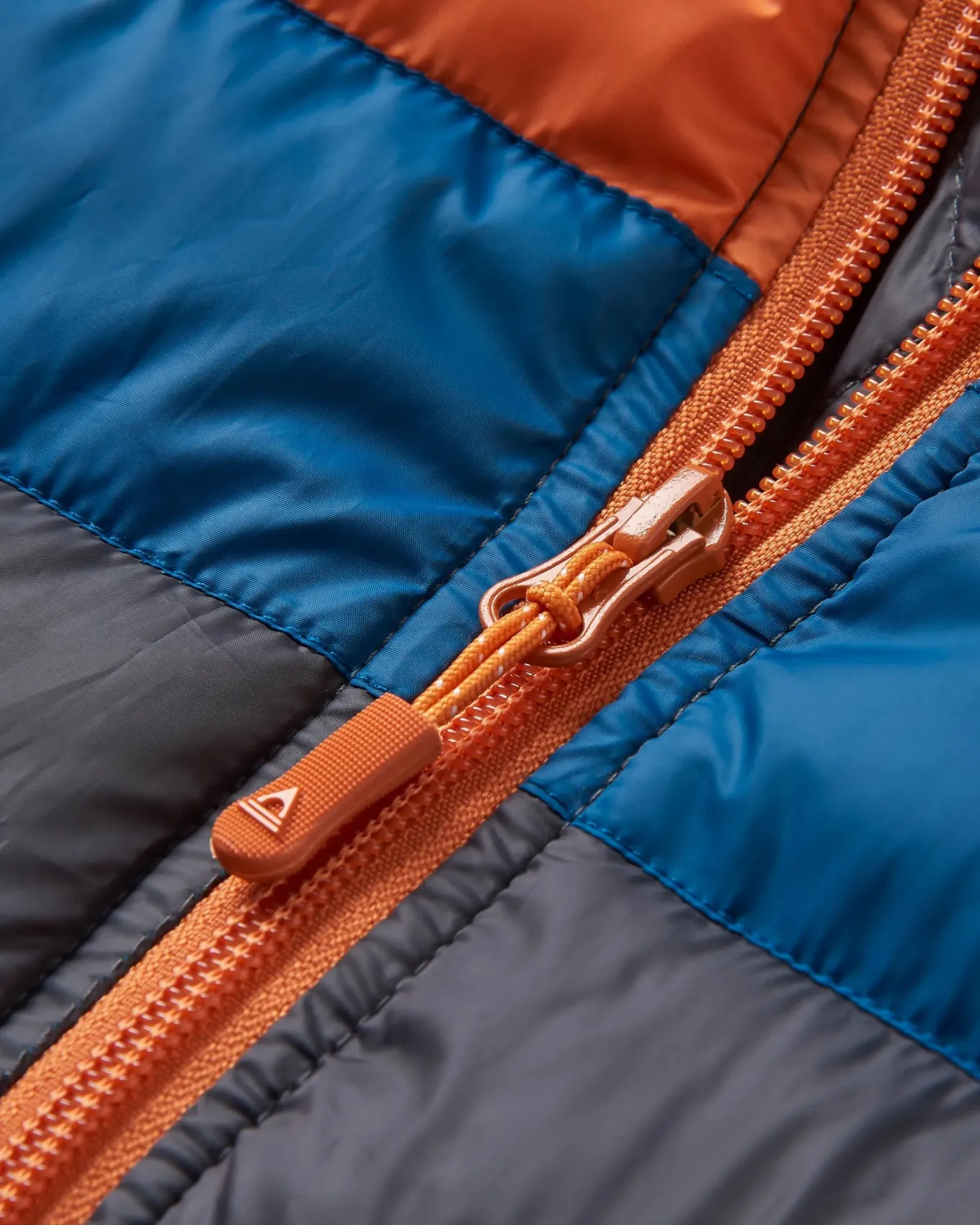 Pow 2.0 Isolierte Jacke - Holzkohle