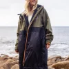 Roaming recycelter Sherpa-Surfponcho - Schwarz/ Khaki