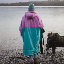 Roaming recycelter Sherpa-Surfponcho - Viridiangrün/Orchidee