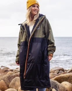 Roaming recycelter Sherpa-Surfponcho - Schwarz/ Khaki
