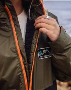 Roaming recycelter Sherpa-Surfponcho - Schwarz/ Khaki