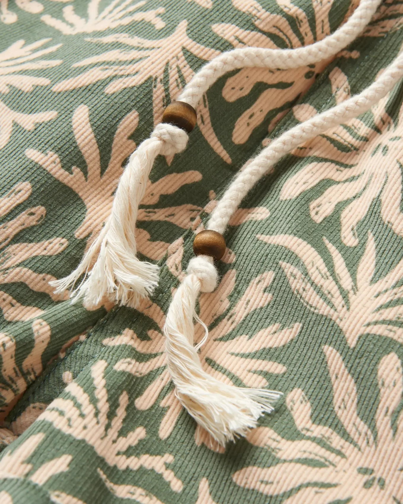 Santosa Bio-Baumwolle Cord-Shorts - Seegras Pistazie