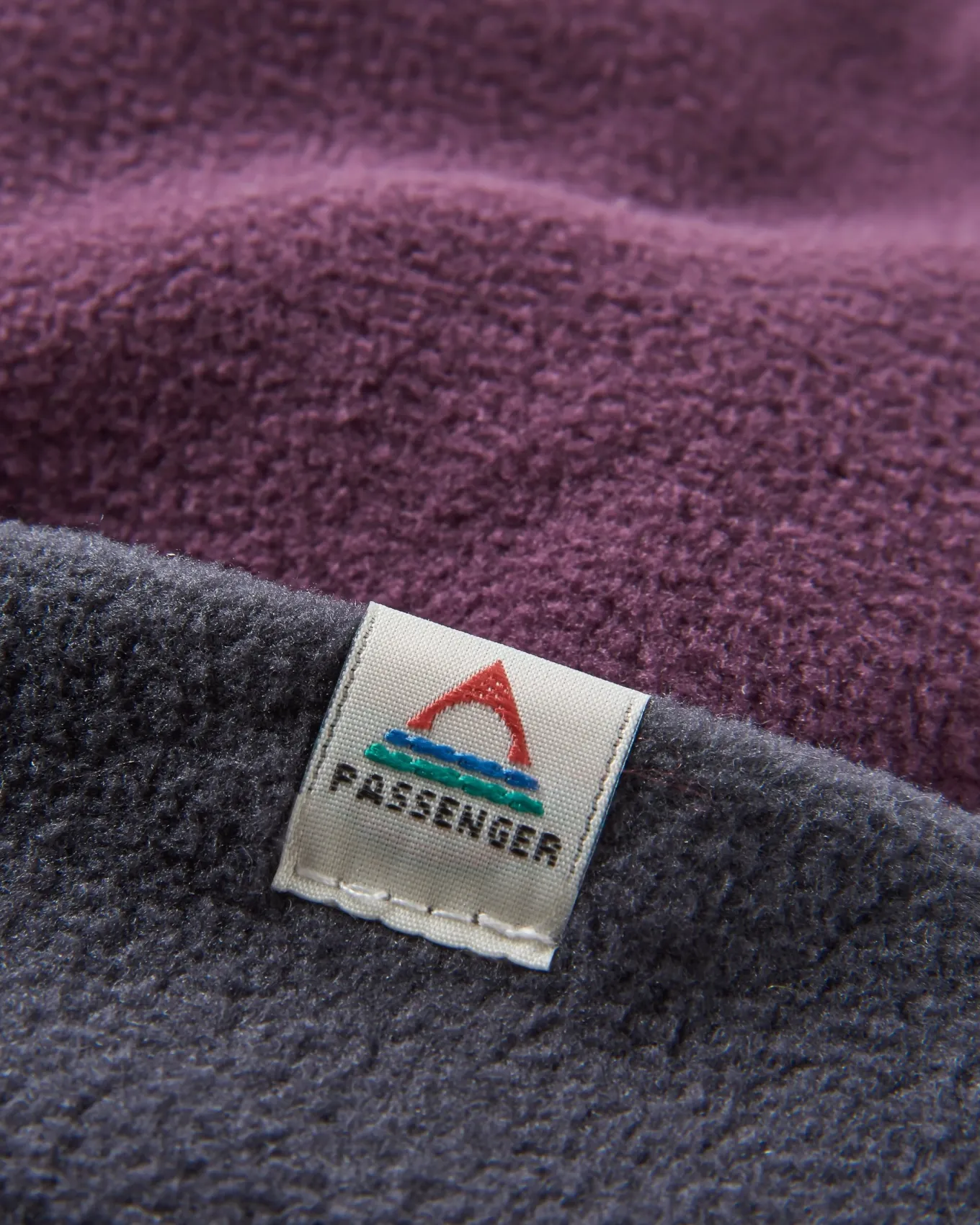 Set Off Recycelte Polarfleece Mütze - Tiefes Pflaume/Kohle