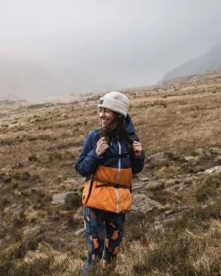 Singletrack Recycelte Thermore®-Isolierjacke - Dunkelblau/Aprikose