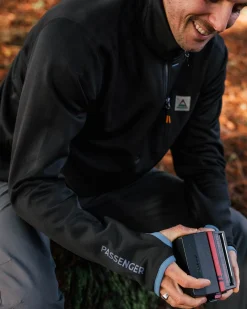 Solitude Recycelter Polartec® Fleece Pullover - Schwarz