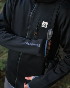 Solitude Recycelter Polartec® Fleece Kapuzenpullover - Schwarz