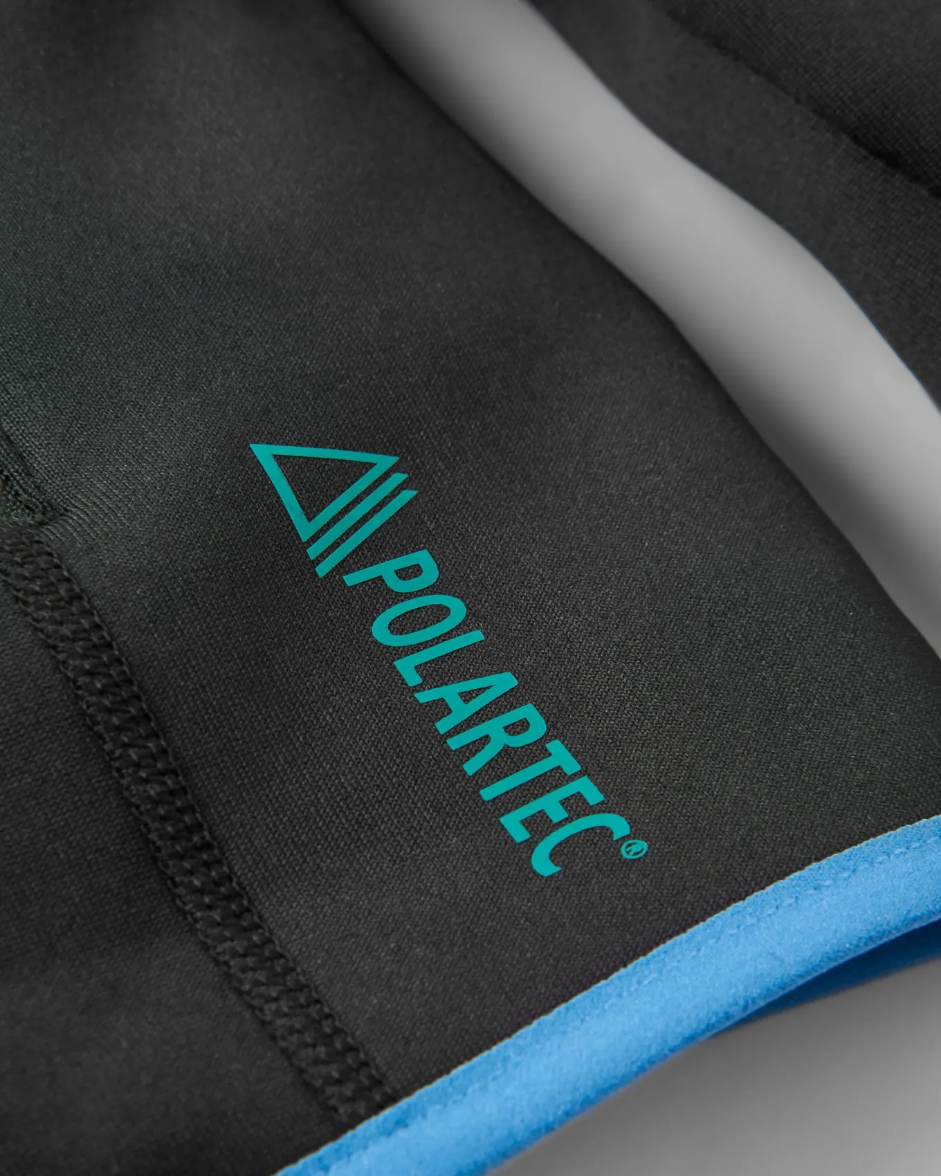 Solitude Recycelter Polartec® Fleece Kapuzenpullover - Schwarz