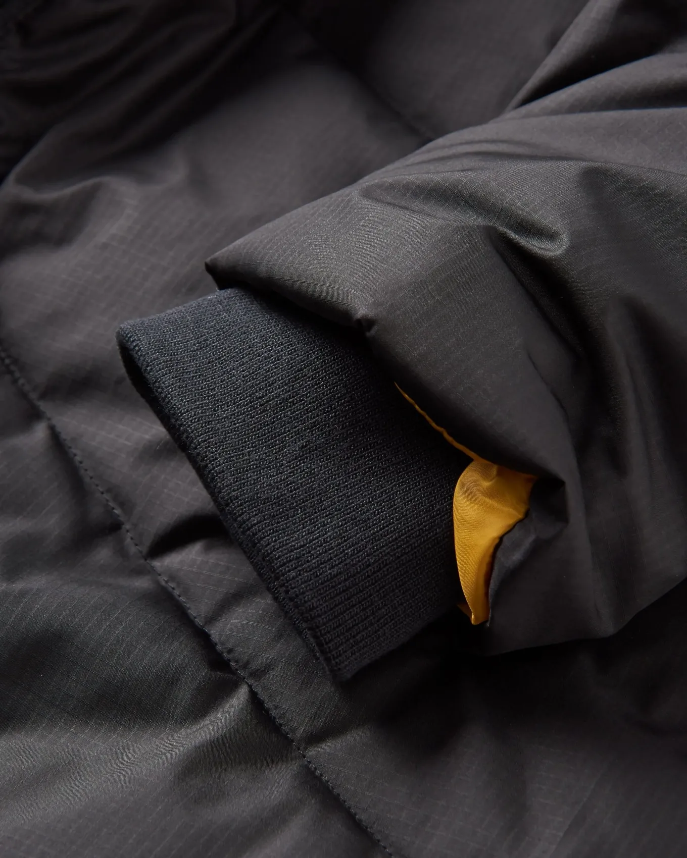 Tasman Recycled 2.0 lange, isolierte Jacke - Schwarz