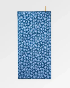 Travel Handtuch aus recycelter Mikrofaser - Seegras Blauer Stahl