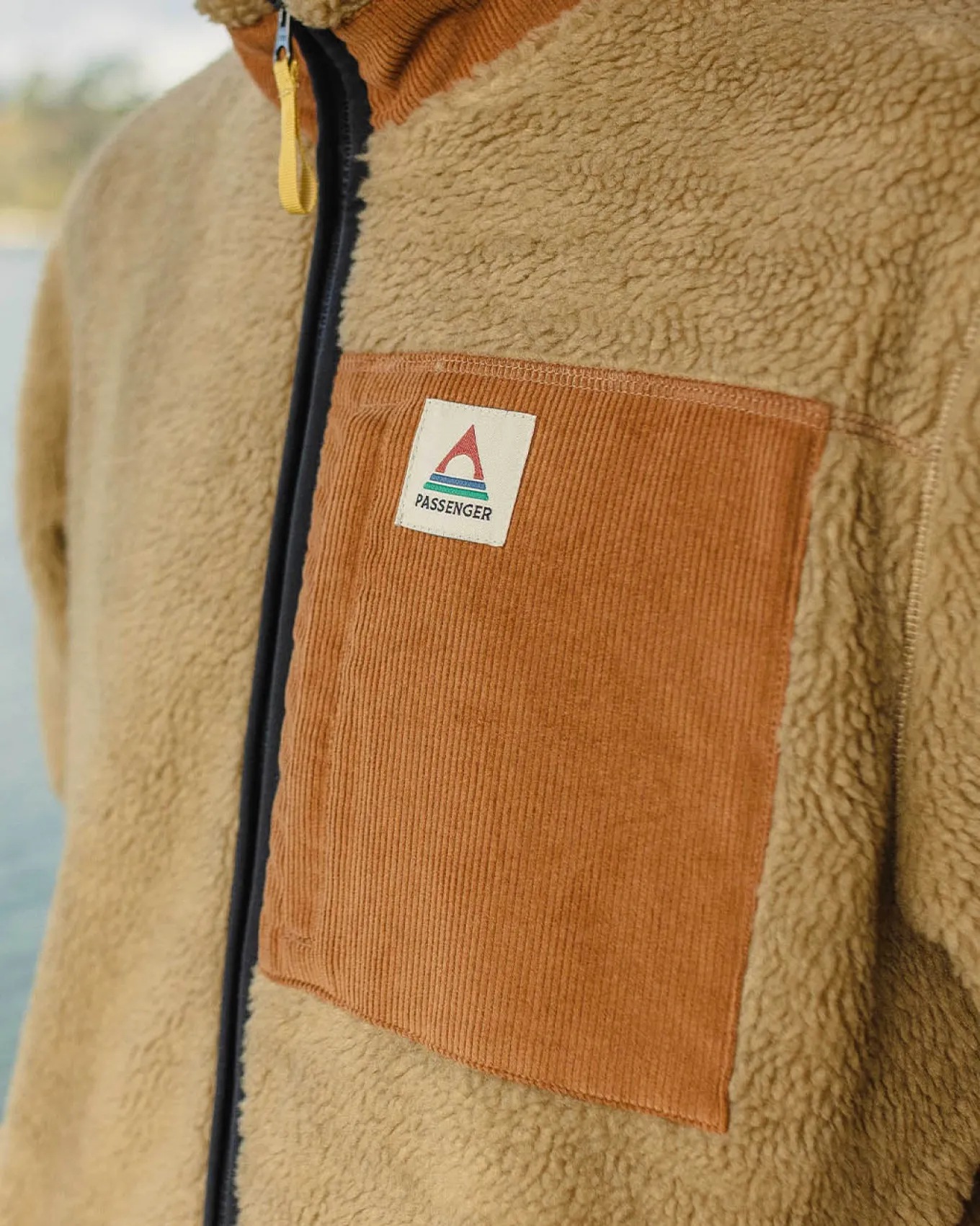 Trekker Recyceltes Tiefflor-Sherpa-Fleece - Biskuit