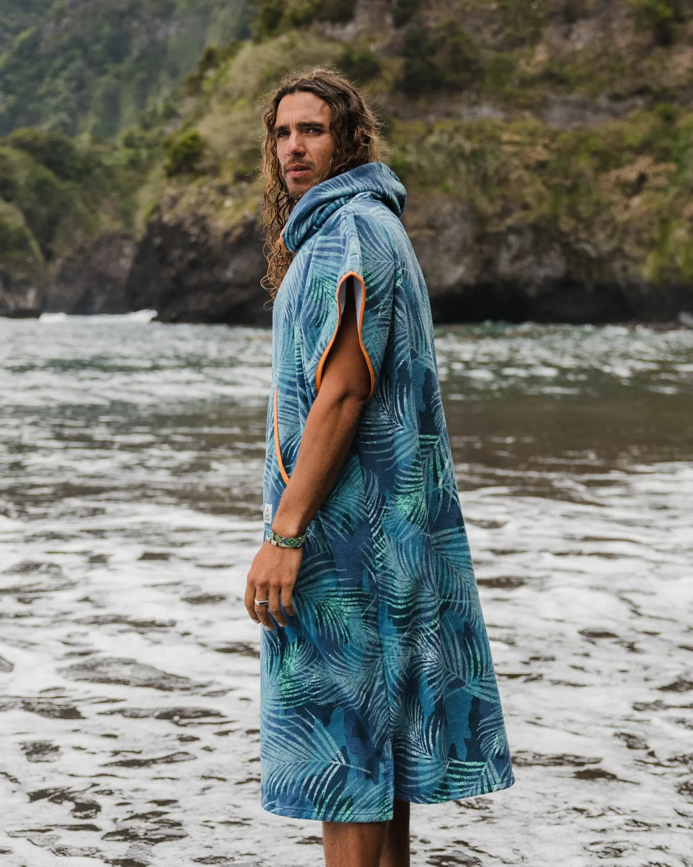 Tulum Recycelter Surf-Poncho - Palm Camo Moonlight