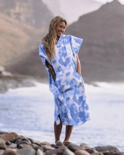 Tulum Recycelter Surf-Poncho - Tie Dye Kornblume