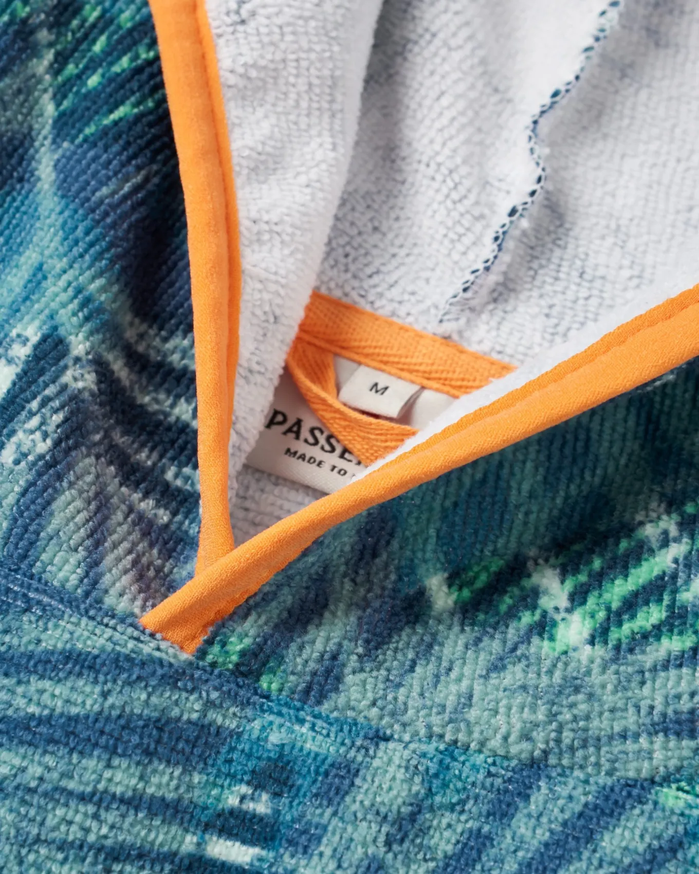 Tulum Recycelter Surf-Poncho - Palm Camo Moonlight
