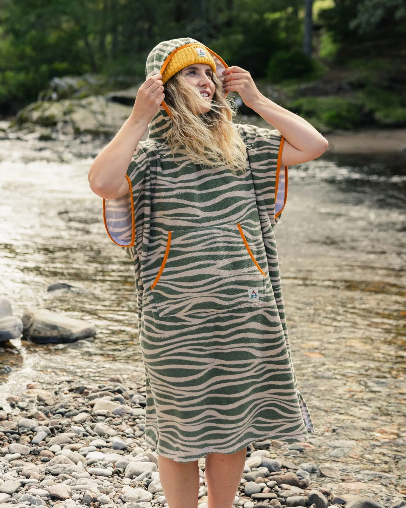 Tulum Recycled Towel Surf-Poncho - Strata Khaki