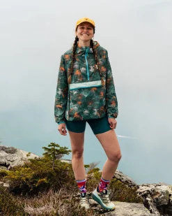 Viento Recycelte Windjacke Anorak - Palm Camo Tiefsee