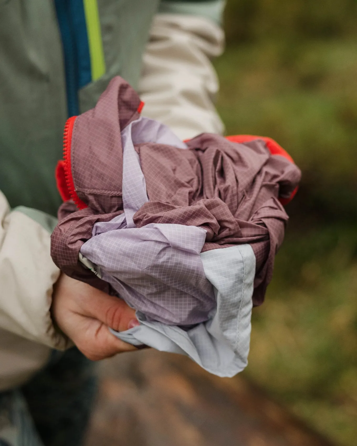 Viento Recycelte Windjacke Anorak - Fliedernebel/Traube