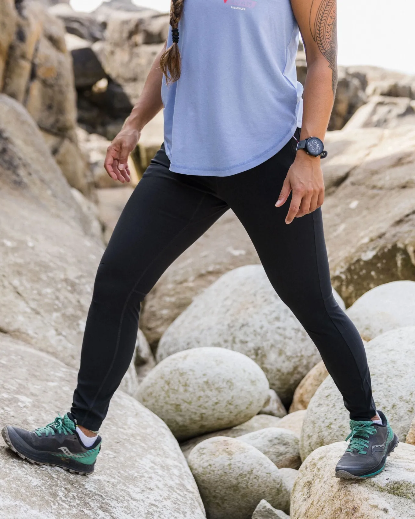 Wanderlust 4-Wege-Stretch-Leggings - Schwarz
