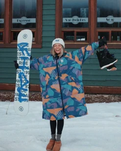 Waves Recycelter Sherpa Gefütterter Surf Poncho - Tiefblaues Camo