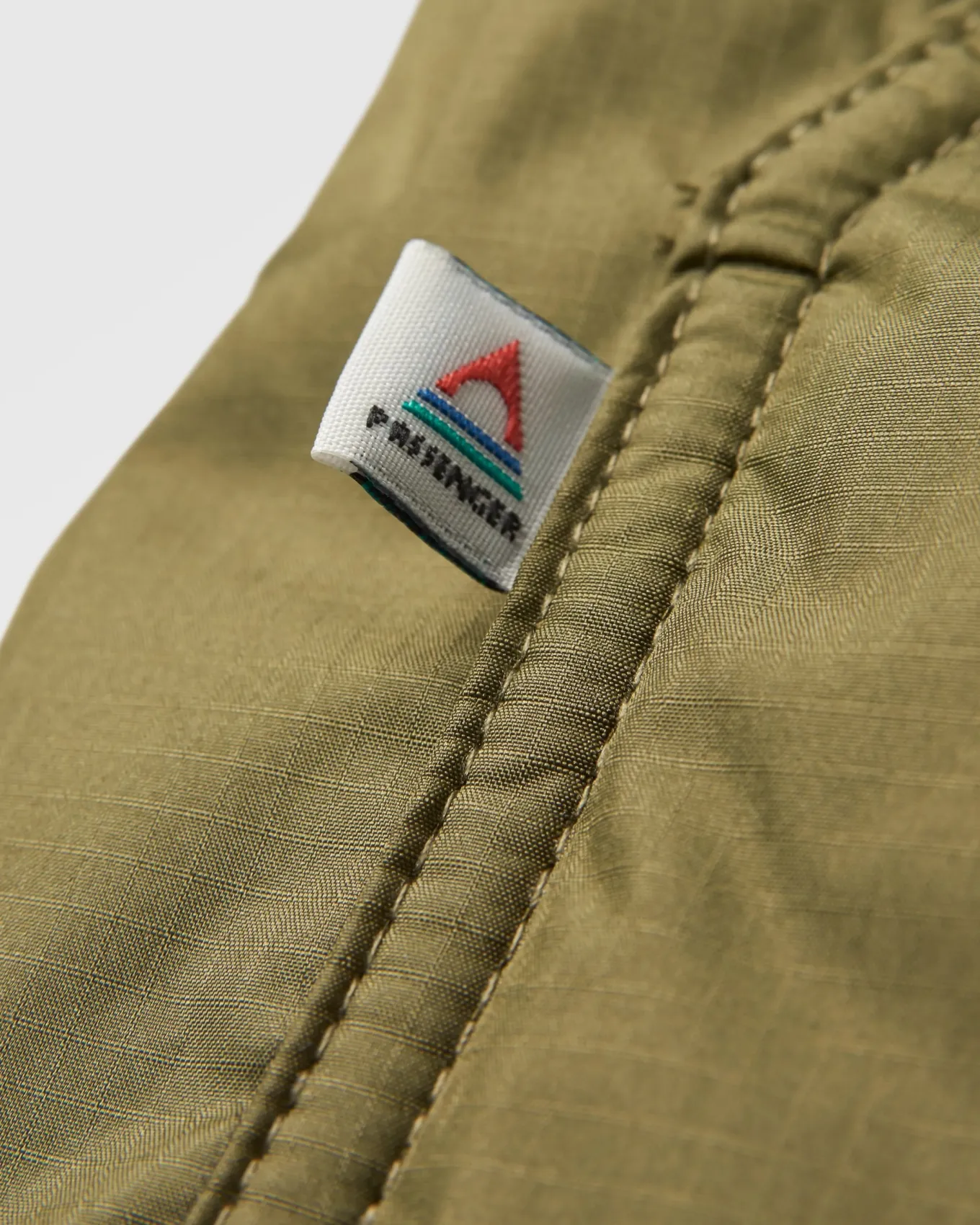 Waves Recycelter Sherpa Gefütterter Surf-Poncho - Khaki