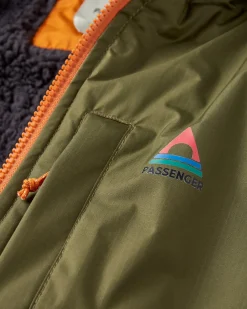 Waves Recycelter Sherpa Gefütterter Surf-Poncho - Schwarz/Khaki