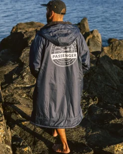Waves Recycelter Sherpa Gefütterter Surf-Poncho - Tiefes Marineblau