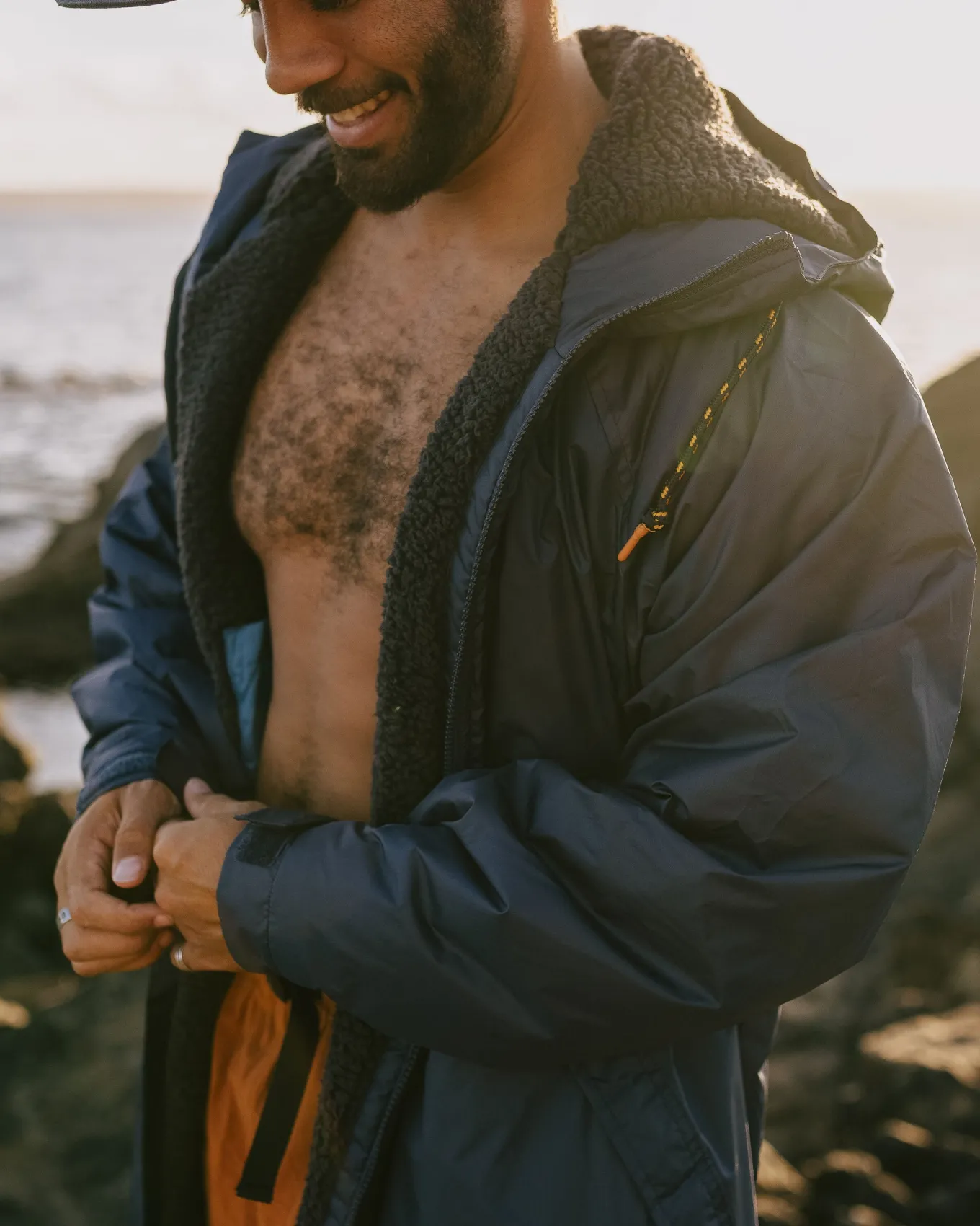 Waves Recycelter Sherpa Gefütterter Surf-Poncho - Tiefes Marineblau