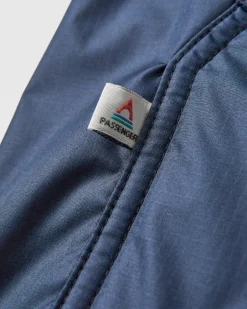 Waves Recycelter Sherpa Gefütterter Surf-Poncho - Dunkles Denim/ Tiefes Marineblau
