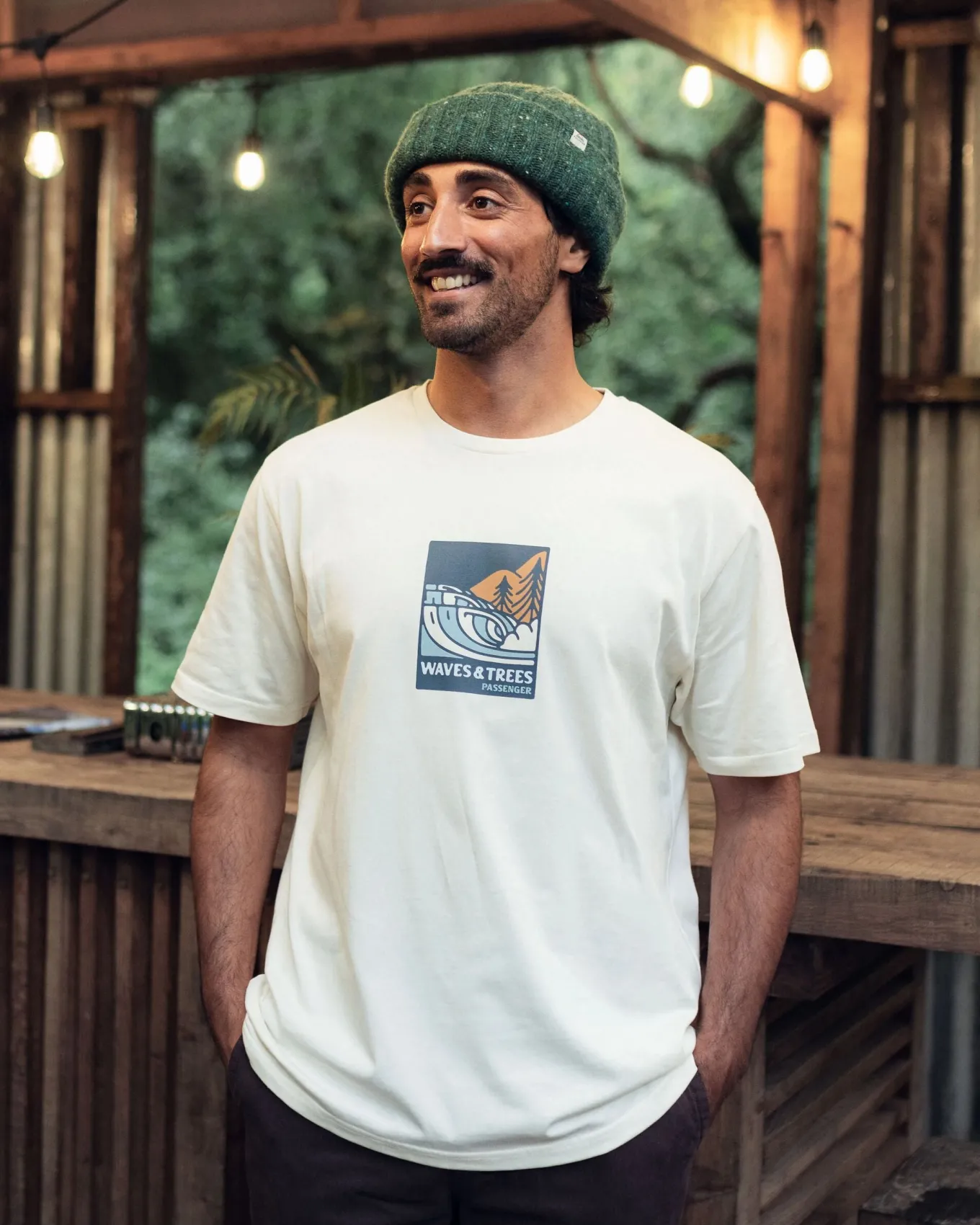 Waves u0026 Trees Bio-Baumwoll-T-Shirt - Birke
