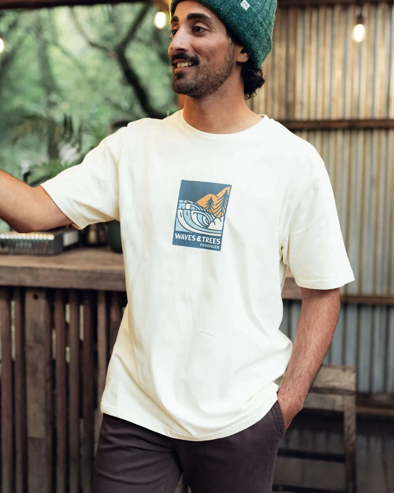Waves u0026 Trees Bio-Baumwoll-T-Shirt - Birke