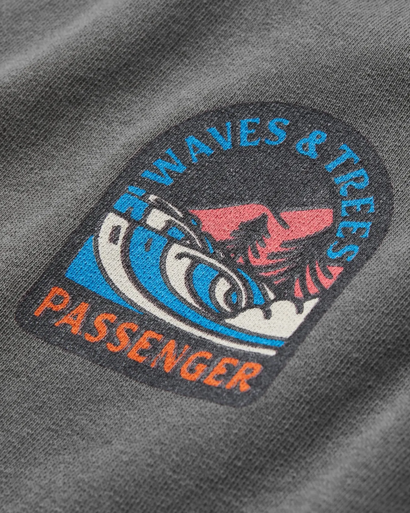 Waves u0026 Trees Recyceltes Baumwoll-Sweatshirt - Holzkohle